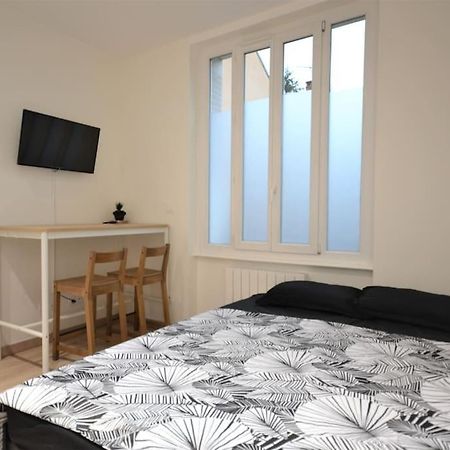 Studio En Residence Privee A Villeurbanne Buitenkant foto
